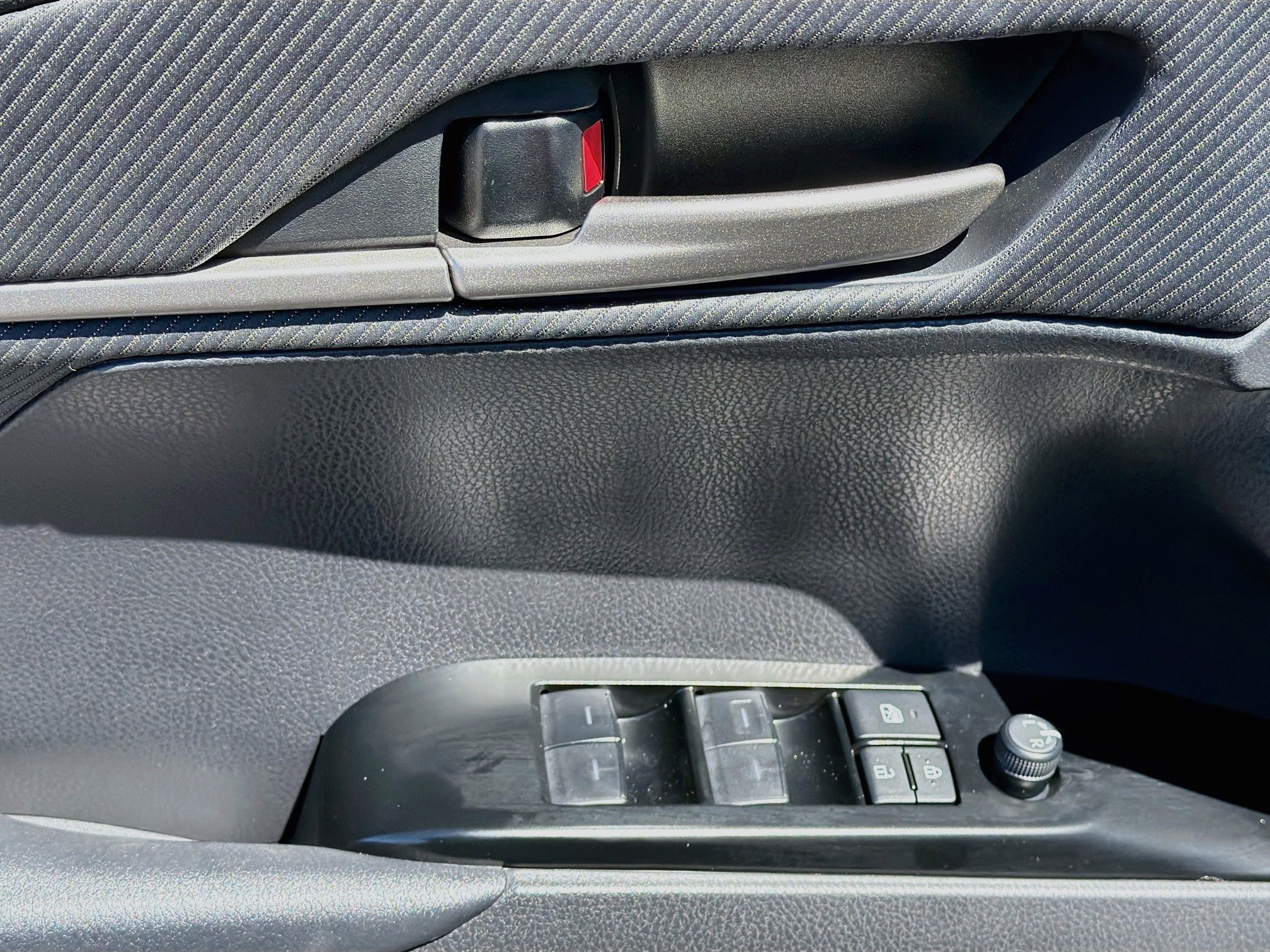 Used 2026 Toyota Camry SE w/ Multimedia Upgrade Package FWD image 21