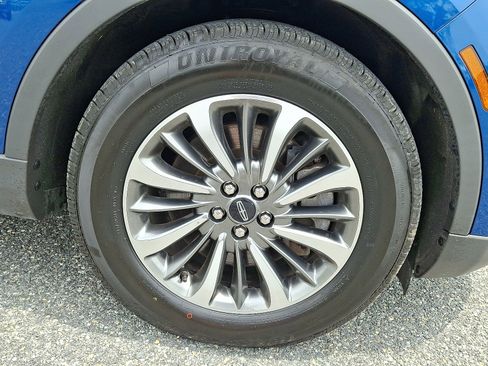 Used 2021 Lincoln Nautilus Reserve w/ Cargo Utility Package image 8