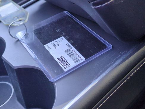 Used 2023 Tesla Model Y Long Range image 15