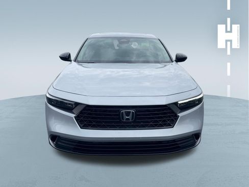 Used 2025 Honda Accord SE image 2