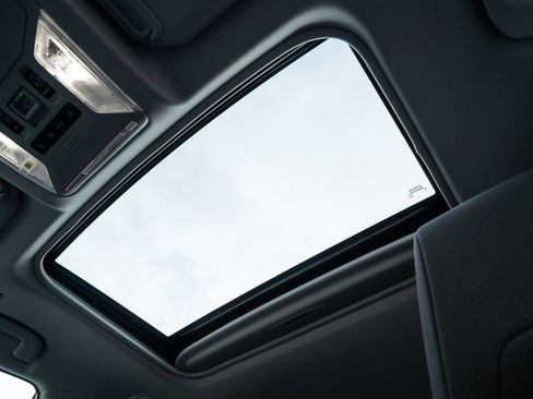 New 2025 Toyota RAV4 XLE w/ Convenience Package image 23