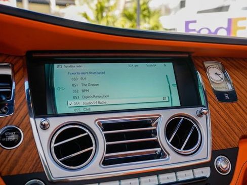 Used 2016 Rolls-Royce Dawn image 68