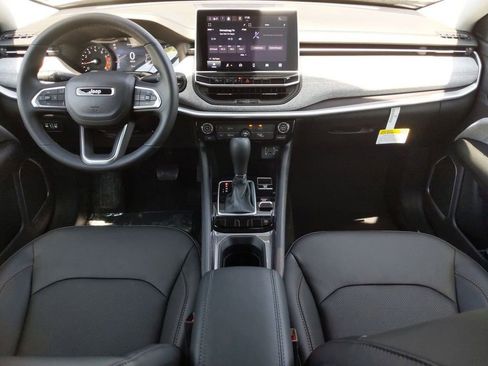 Certified 2022 Jeep Compass Latitude image 17