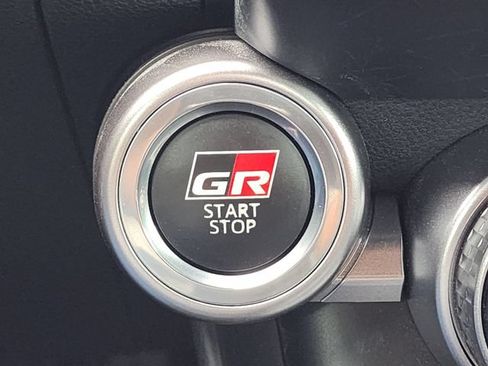 Used 2024 Toyota GR86 RWD image 31