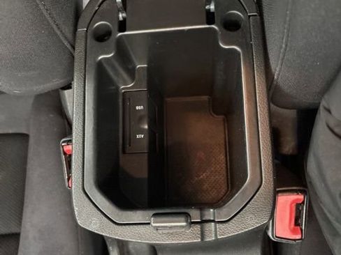 Used 2014 Chevrolet Cruze LT image 37