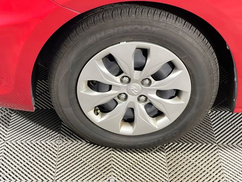 Used 2015 Hyundai Accent GS image 12