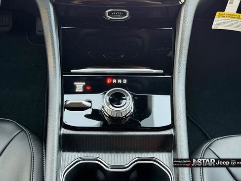 New 2026 Jeep Grand Cherokee Limited image 18