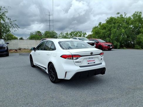 Used 2025 Toyota Corolla SE FWD image 6