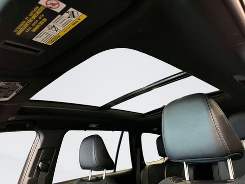 Used 2025 Toyota Grand Highlander AWD Hybrid image 20