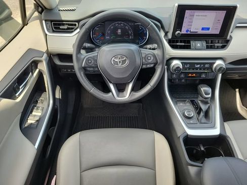 Used 2023 Toyota RAV4 XLE Premium AWD/4WD image 10