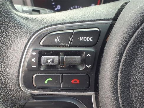 Used 2018 Kia Sportage LX image 14