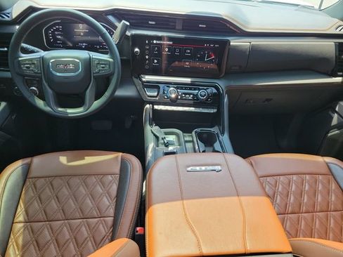 Used 2026 GMC Sierra 2500 AT4 w/ AT4 Premium Plus Package AWD/4WD image 25