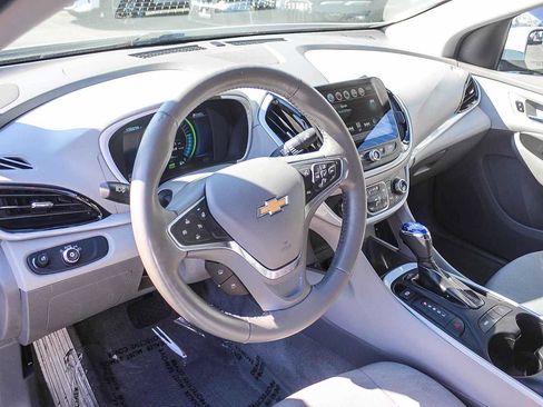 Used 2017 Chevrolet Volt LT w/ Comfort Package image 17