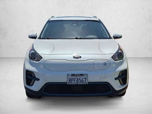 Used 2019 Kia Niro EX Premium FWD image 2