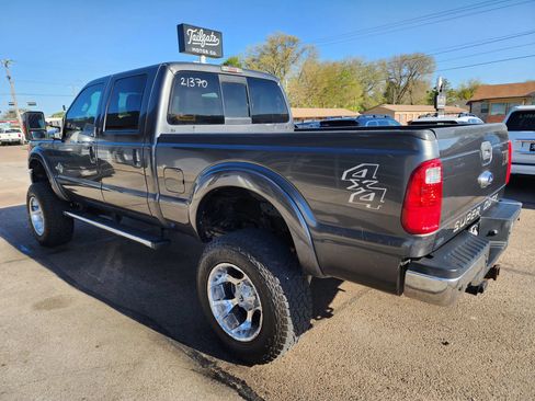 Used 2015 Ford F250 Lariat w/ Chrome Package AWD/4WD image 5