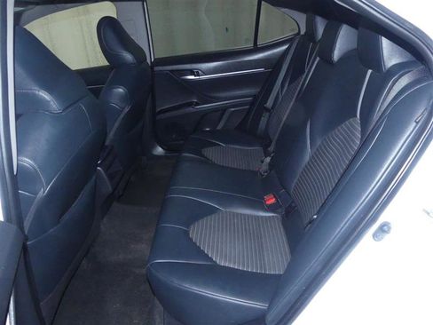 Used 2019 Toyota Camry SE FWD image 19