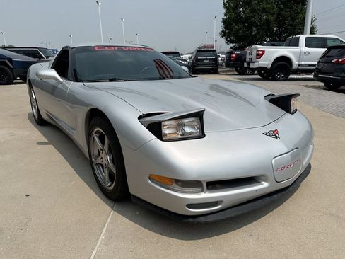 Used 1999 Chevrolet Corvette Coupe w/ Memory Pkg RWD image 15