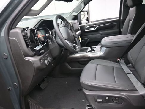 New 2026 Chevrolet Silverado 2500 LTZ w/ LTZ Plus Package AWD/4WD image 8