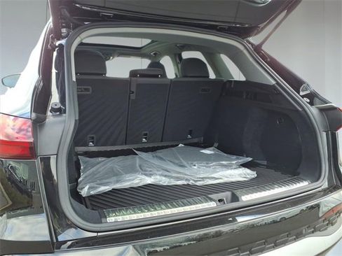 Used 2025 Audi Q5 Premium w/ Convenience Package image 14