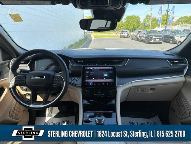 Used 2024 Jeep Grand Cherokee Limited 4xe AWD/4WD image 9
