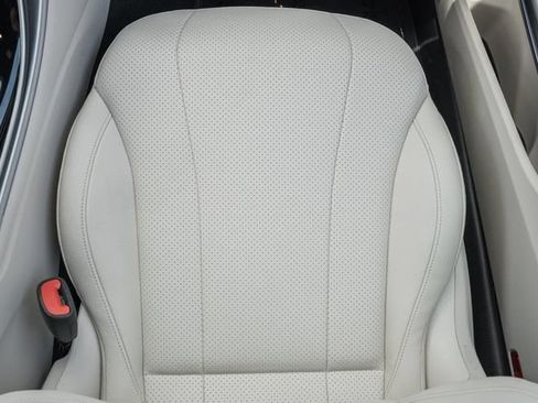 Used 2024 Mercedes-Benz CLE 300 4MATIC Cabriolet image 34