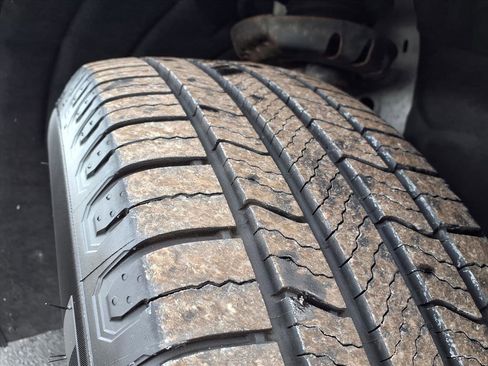 Used 2020 Chevrolet Equinox LS w/ LS Convenience Package image 37