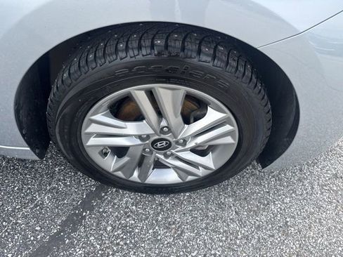 Used 2020 Hyundai Elantra SEL w/ Cargo Package (C1) FWD image 9