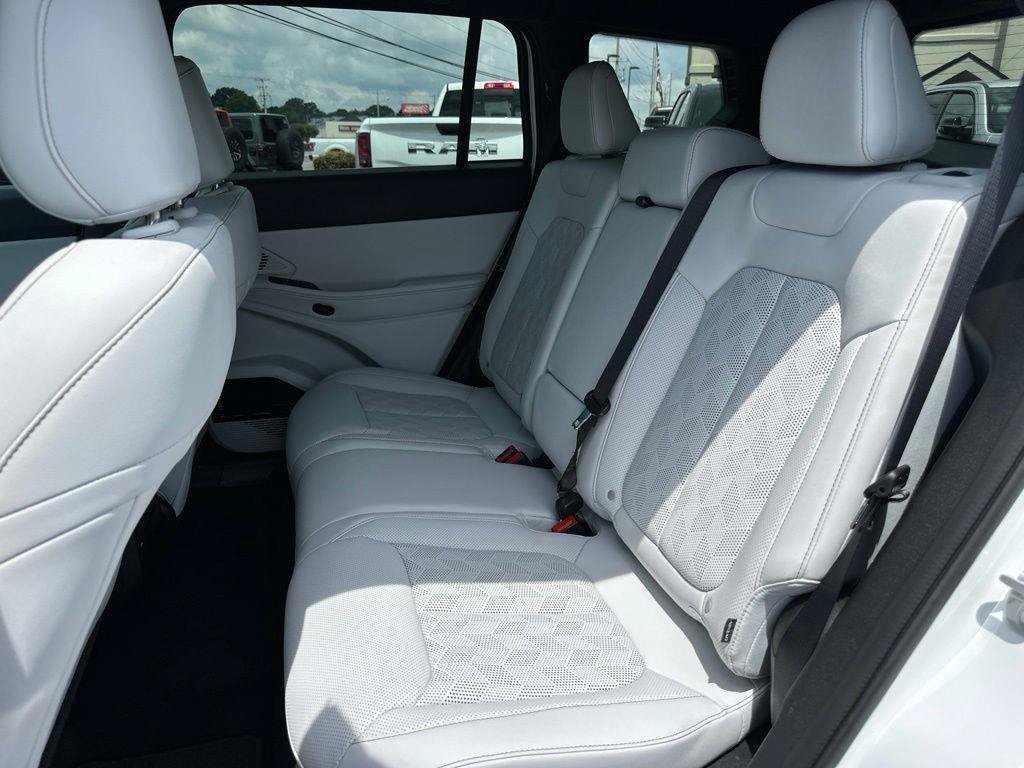 New 2026 Jeep Cherokee Overland AWD/4WD image 16