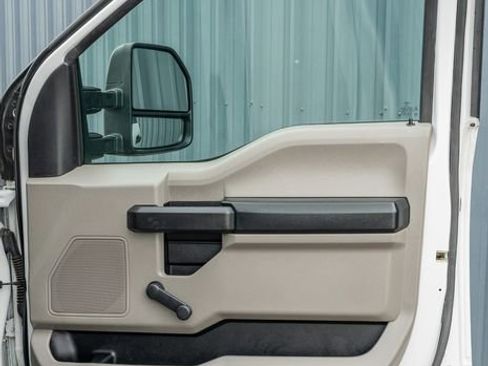 Used 2019 Ford F250 XL image 42
