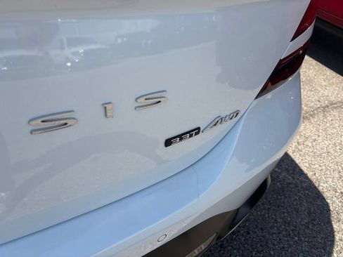 Used 2024 Genesis G70 3.3T Advanced AWD/4WD image 10