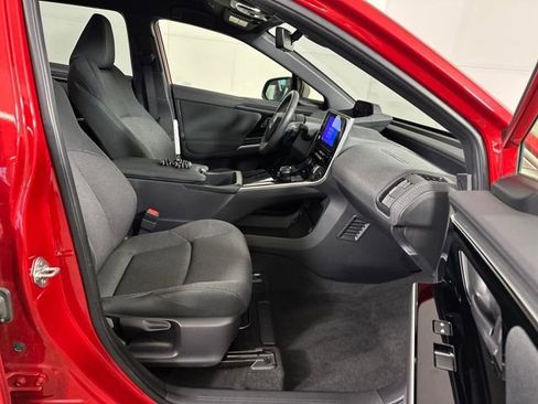 Used 2023 Subaru Solterra AWD image 28