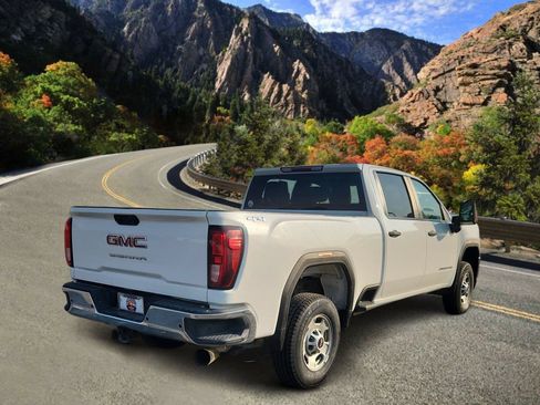 Used 2023 GMC Sierra 2500 Pro w/ Gooseneck/5TH Wheel Package AWD/4WD image 3