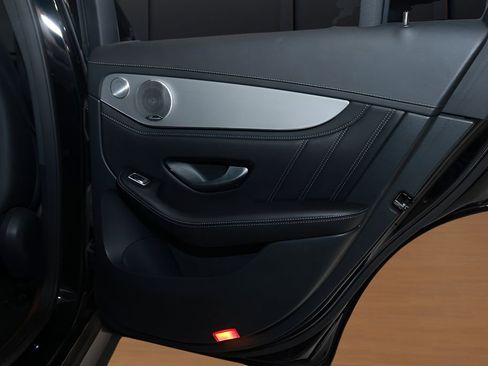 Used 2018 Mercedes-Benz GLC 63 AMG GLC 63 AMG image 20