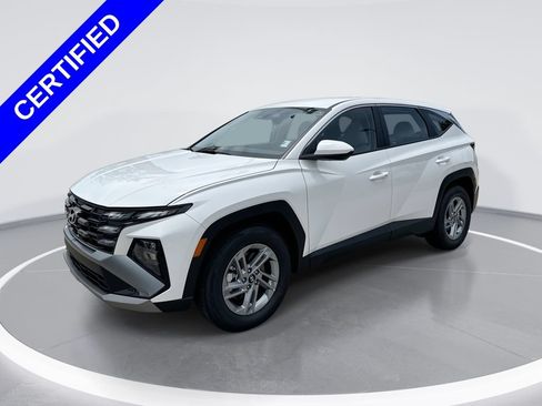 Certified 2026 Hyundai Tucson SE FWD image 1