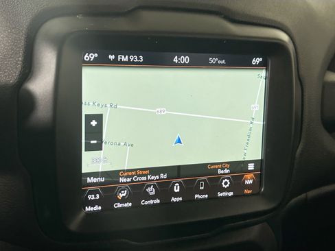 Used 2022 Jeep Renegade Limited w/ Sun, Sound & Wheels Group AWD/4WD image 13