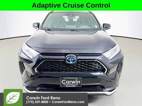 Used 2021 Toyota RAV4 SE image 2