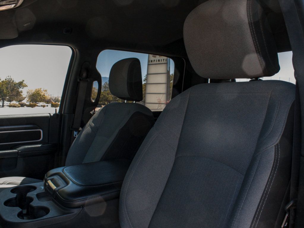 Used 2024 RAM 3500 Big Horn AWD/4WD image 27