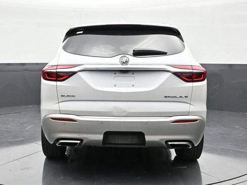 Used 2018 Buick Enclave Avenir FWD image 4