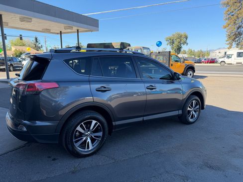 Used 2018 Toyota RAV4 XLE image 5