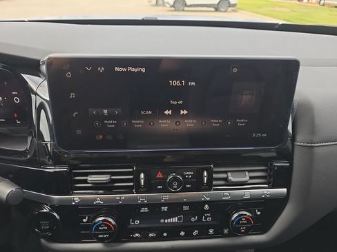 New 2026 Nissan Pathfinder SL FWD image 8