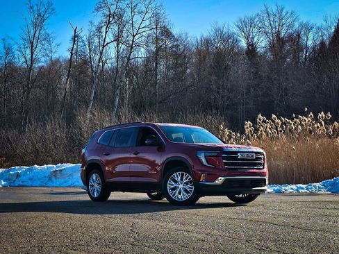 New 2026 GMC Acadia Elevation w/ Elevation Premium Package AWD/4WD image 2
