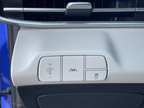 Certified 2023 Hyundai Elantra Limited image 19