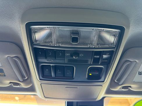 Used 2023 Toyota 4Runner 40th Anniversary SE image 16