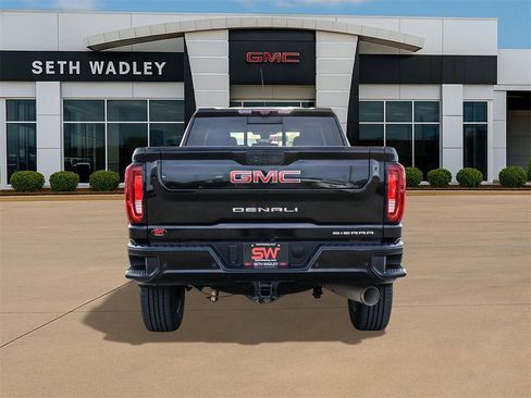 Used 2022 GMC Sierra 2500 Denali w/ Technology Package image 6