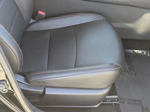 Used 2022 Nissan Sentra SR w/ SR Premium Package image 18