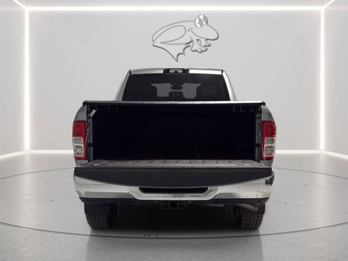 Used 2024 RAM 2500 Tradesman w/ Chrome Appearance Group AWD/4WD image 9