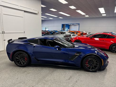 Used 2016 Chevrolet Corvette Z06 w/ 2LZ Preferred Equipment Group image 8