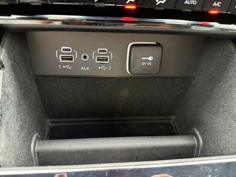 Used 2022 Jeep Grand Cherokee L Limited AWD/4WD image 25