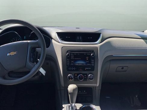 Used 2016 Chevrolet Traverse LS AWD/4WD image 9