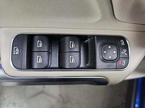 New 2026 Mercedes-Benz GLB 250 image 28